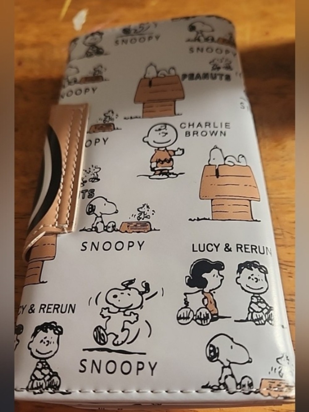 Snoopy  Wallet - Picture 3 of 9